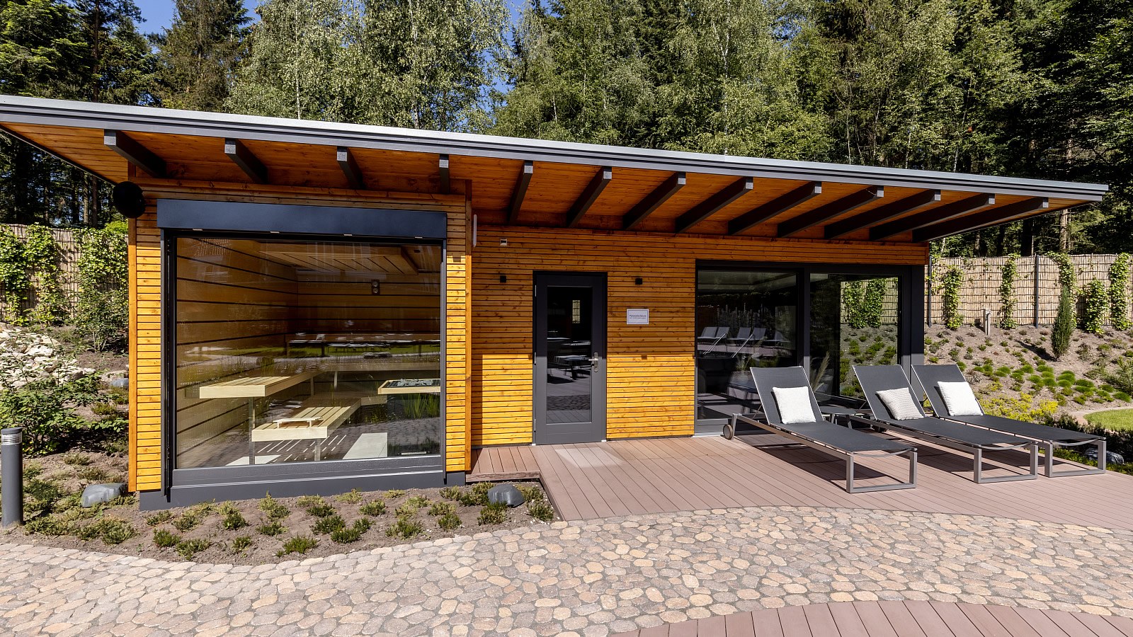 Gesundheitsreise mit Zuschuss Ihrer Krankenkasse nach Garrel. Foto 8 zeigt eine Impression von Hotel Heidegrund oder seiner Umgebung.