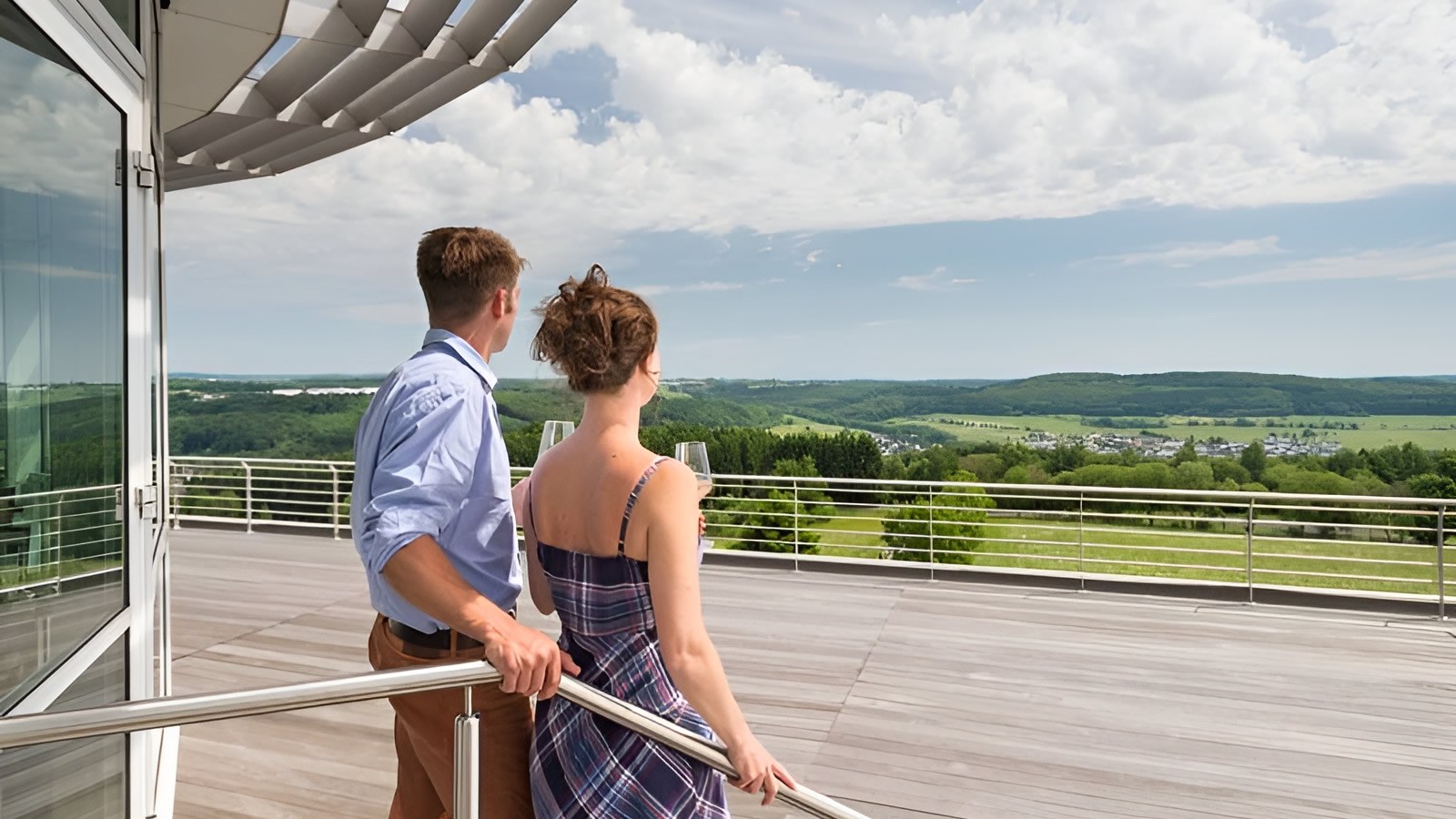 Gesundheitsreise mit Zuschuss Ihrer Krankenkasse nach Bad Marienberg. Foto 5 zeigt eine Impression von Wildpark Hotel oder seiner Umgebung.