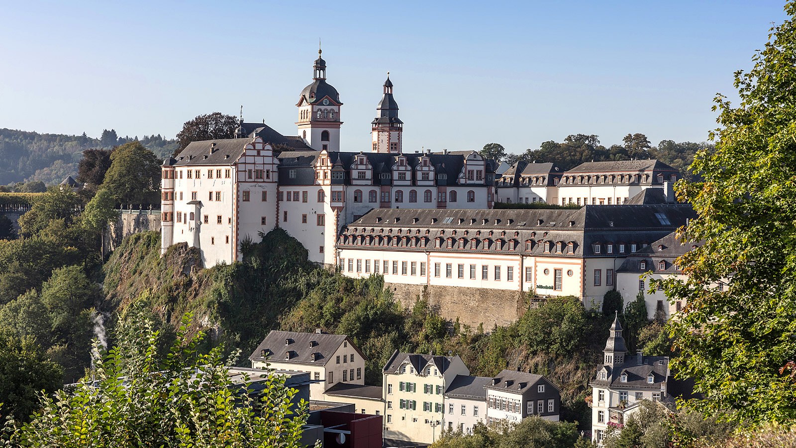 Gesundheitsreise mit Zuschuss Ihrer Krankenkasse nach Weilburg. Foto 7 zeigt eine Impression von Hotel Lahnschleife oder seiner Umgebung.