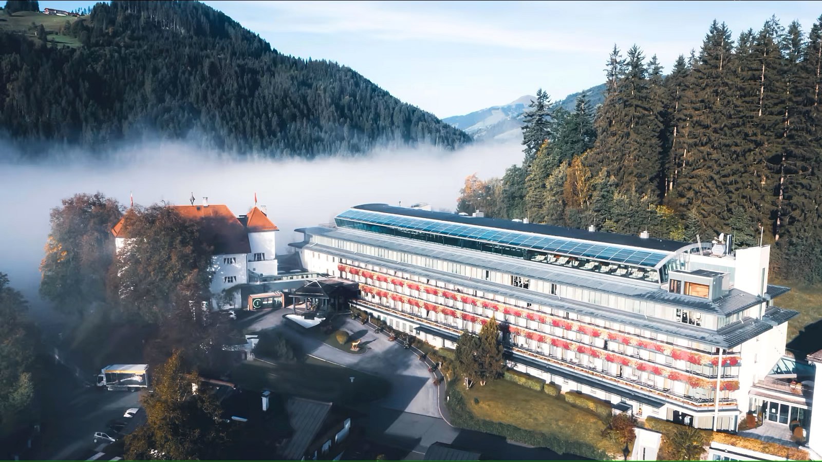 Gesundheitsreise mit Zuschuss Ihrer Krankenkasse nach Kitzbühel. Foto 8 zeigt eine Impression von Lebenberg Schlosshotel  oder seiner Umgebung.