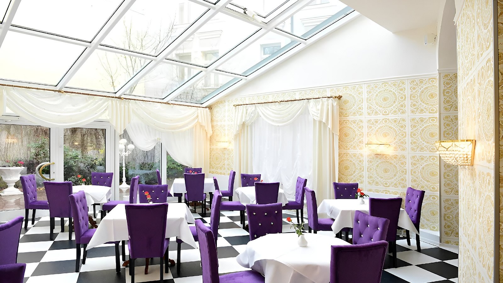 Gesundheitsreise mit Zuschuss Ihrer Krankenkasse nach Plauen. Foto 28 zeigt eine Impression von Hotel Alexandra oder seiner Umgebung.