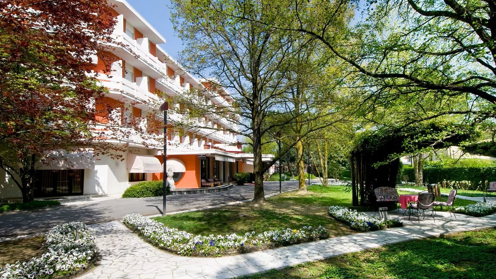 Gesundheitsreise mit Zuschuss Ihrer Krankenkasse nach Abano Terme. Foto 6 zeigt eine Impression von Hotel Terme Orvieto oder seiner Umgebung.