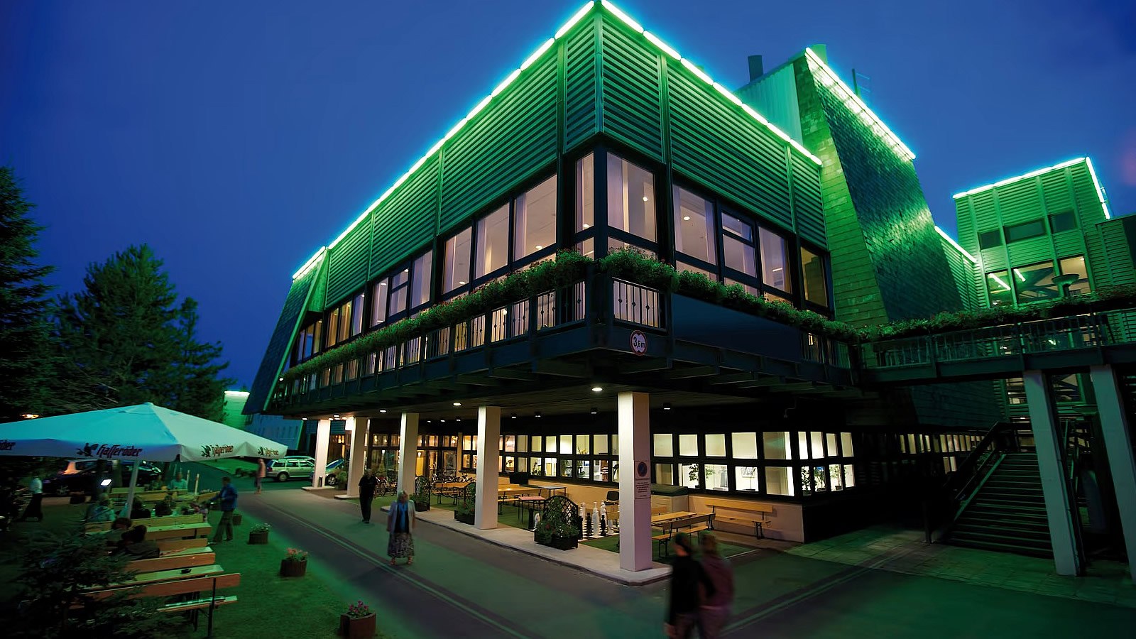 Gesundheitsreise mit Zuschuss Ihrer Krankenkasse nach Altenberg. Foto 1 zeigt eine Impression von AHORN Waldhotel Altenberg oder seiner Umgebung.