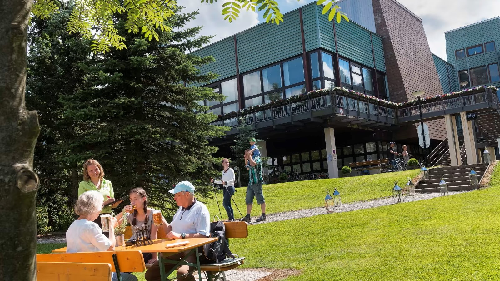 Gesundheitsreise mit Zuschuss Ihrer Krankenkasse nach Altenberg. Foto 16 zeigt eine Impression von AHORN Waldhotel Altenberg oder seiner Umgebung.