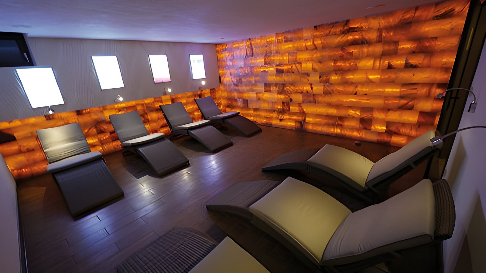 Gesundheitsreise mit Zuschuss Ihrer Krankenkasse nach Baiersbronn. Foto 3 zeigt eine Impression von Ringhotel Sonnenhof  oder seiner Umgebung.