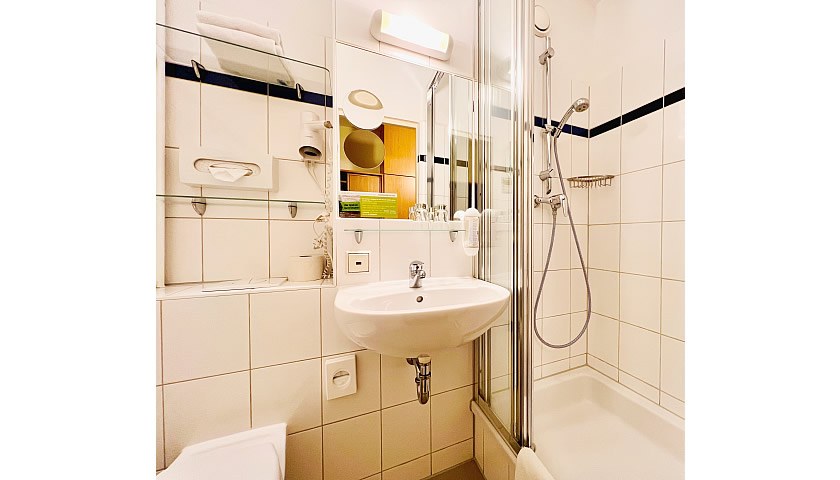 Gesundheitsreise mit Zuschuss Ihrer Krankenkasse nach Oberwiesenthal. Foto 8 zeigt eine Impression von AHORN Hotel Am Fichtelberg oder seiner Umgebung.