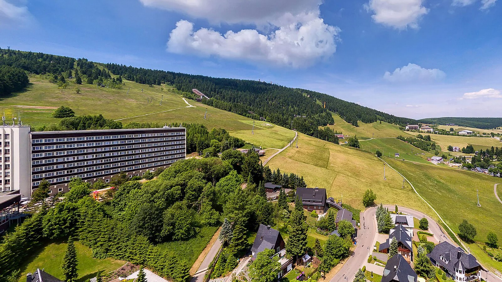 Gesundheitsreise mit Zuschuss Ihrer Krankenkasse nach Oberwiesenthal. Foto 10 zeigt eine Impression von AHORN Hotel Am Fichtelberg oder seiner Umgebung.