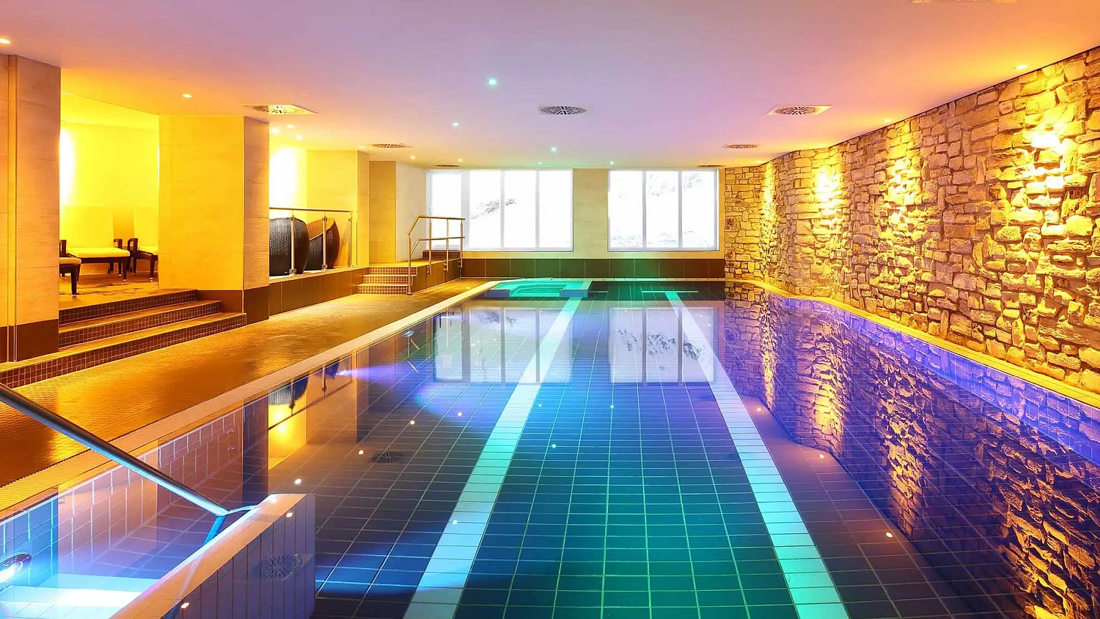 Gesundheitsreise mit Zuschuss Ihrer Krankenkasse nach Winterberg. Foto 4 zeigt eine Impression von Dorint Resort Winterberg oder seiner Umgebung.