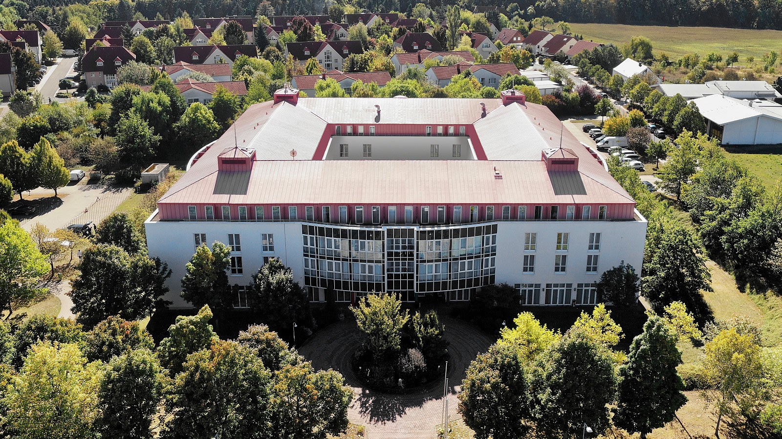Gesundheitsreise mit Zuschuss Ihrer Krankenkasse nach Weimar-Legefeld. Foto 1 zeigt eine Impression von Congress Hotel Weimar by Mercure oder seiner Umgebung.