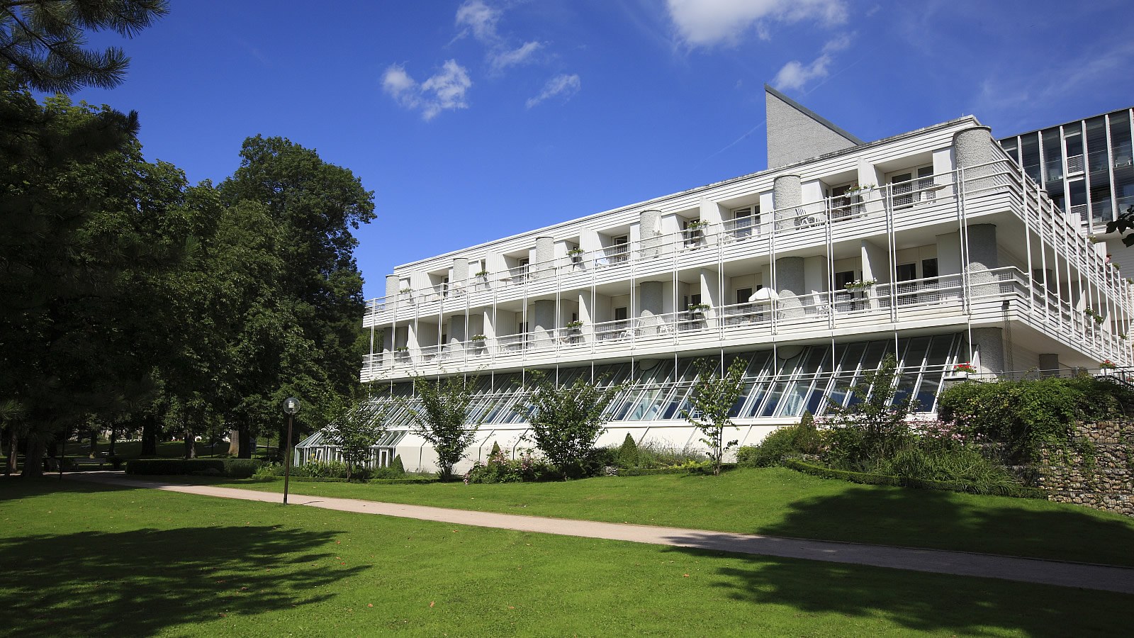 Gesundheitsreise mit Zuschuss Ihrer Krankenkasse nach Bad Mergentheim. Foto 1 zeigt eine Impression von Best Western Premier Parkhotel oder seiner Umgebung.