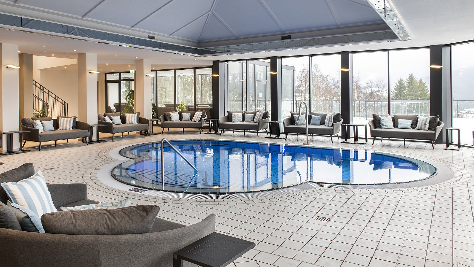 Gesundheitsreise mit Zuschuss Ihrer Krankenkasse nach Lam. Foto 29 zeigt eine Impression von Hotel Sonnenhof oder seiner Umgebung.